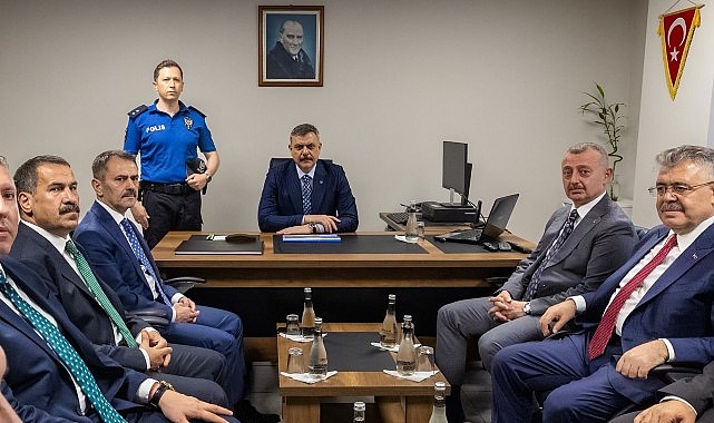 Bakan Ciftci Buyuksehirin Vizyon Projelerini Yerinde Inceledi