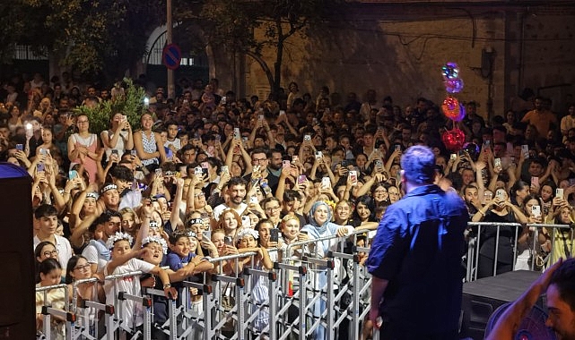 baskan cercioglu nazillide vatandaslari yaz konseri ile bulusturdu.jpg