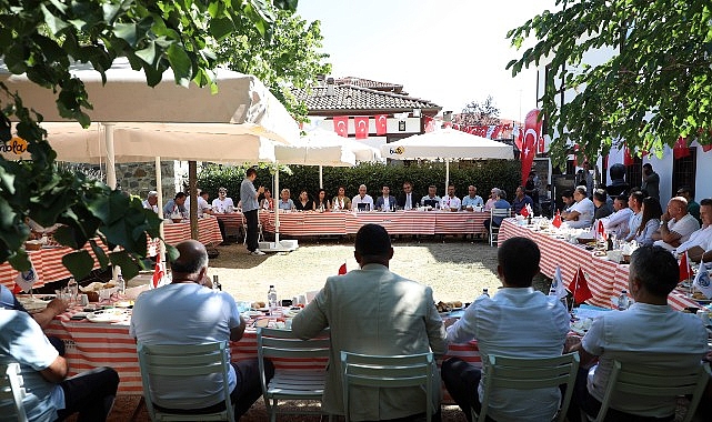 Baskan Dalgic Muhtarlarla Bulustu