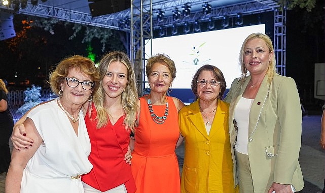 baskan hatice gencay burhaniye kitap fuarinda deneyimlerini paylasti.jpg