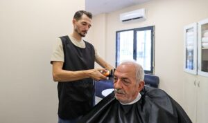 bucanin cinarlarinin yuzu guluyor.jpg