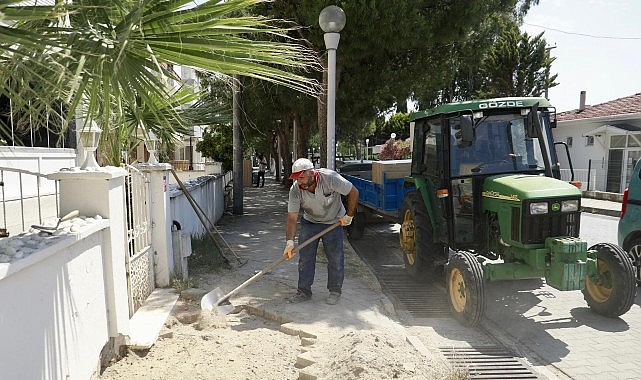 Burhaniyede Yol Yapim Bakim Ve Onarim Calismalari Araliksiz Devam Ediyor