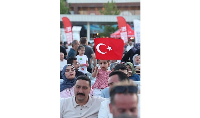 Buyukakin Milli Irade Meydani Milletin Hafizasinda Yasayacak