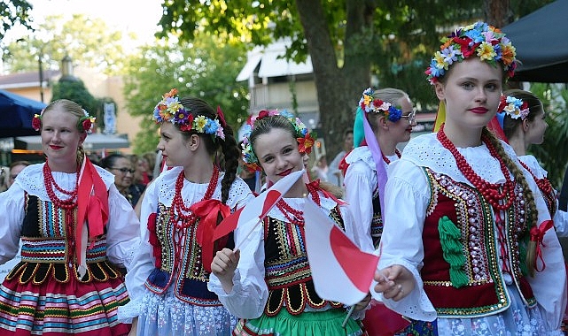 dunyanin renkleri maltepede bulustu.jpg