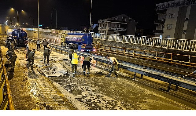 Eskihisar Feribot Yolu Alt Gecidinde Gece Mesaisi