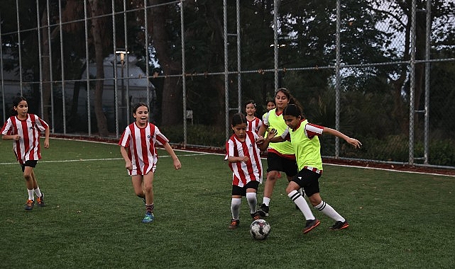 Futbol Akademisinde Yaz Donemi