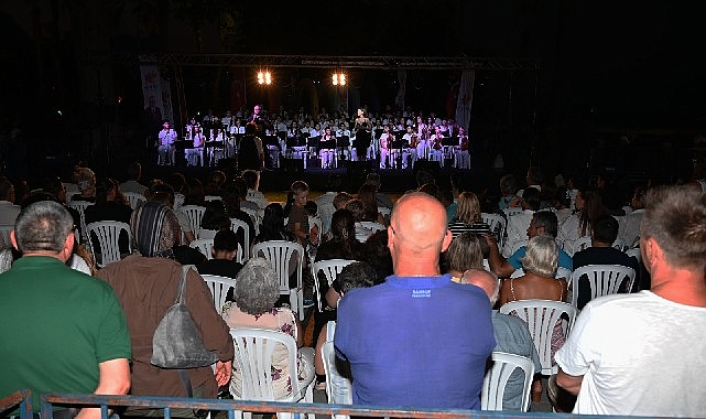 Kemerde Can Dostlari Icin Konser