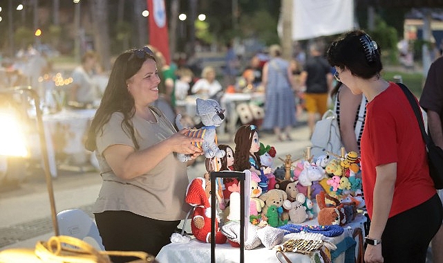 Konakin Gece Kermesi Ile 150 Kadinin Emegi Kazanca Donusuyor