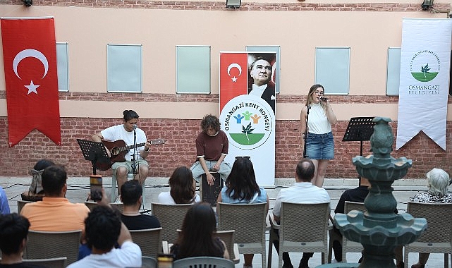 Osmangazide Sadirvanli Hanin Tarihi Atmosferinde Ritimler Yukseldi