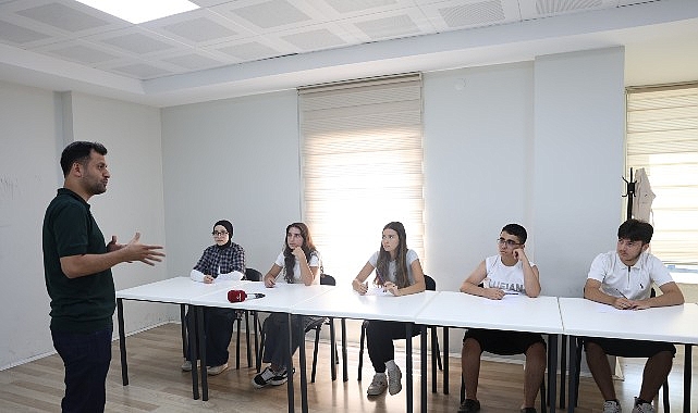 osmangaziden genclerin gelecegine ucretsiz egitim destegi.jpg