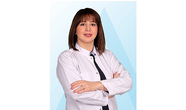 yaz aylarinda asiri terleme kabus olabiliyor.jpg