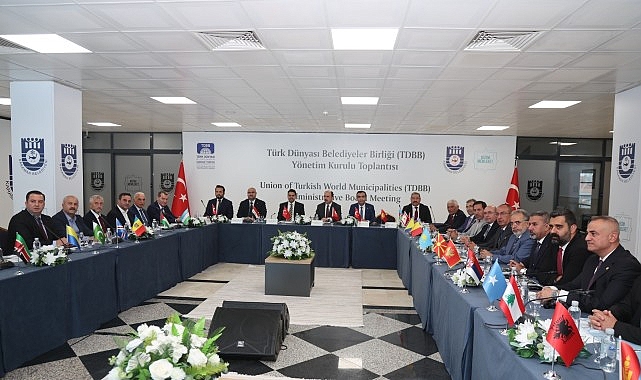8 karaman uluslararasi turk dunyasi soleni buyuk bir coskuyla kutlandi.jpg