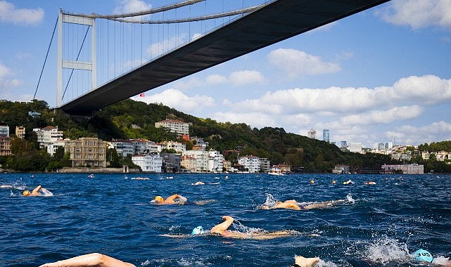 bogazin kitalari birlestiren ruhu memorial sanat galerilerinde.jpg