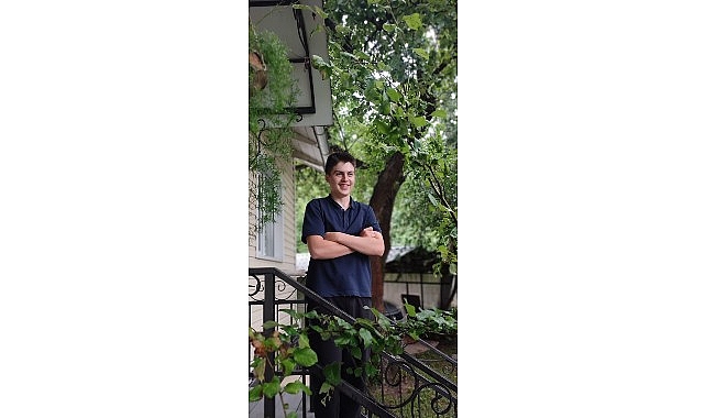 dunyanin dort bir yanindan ogrencileri bulusturan bilgi buzkirani seferi basladi.jpg
