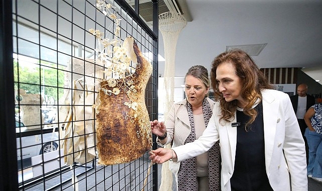 galeri alt karsiyakanin kultur yasamina deger katiyor.jpg