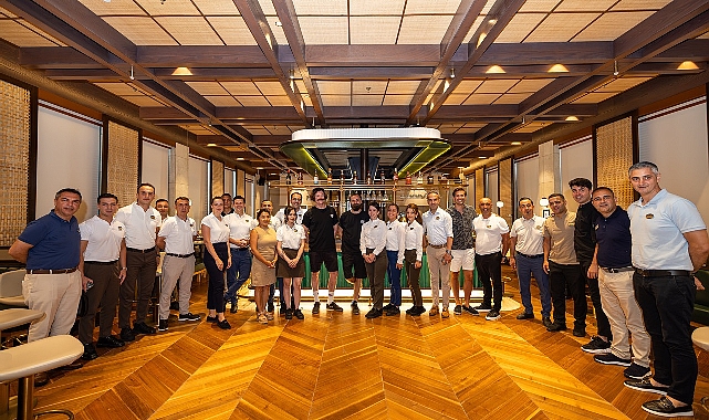 gloria hotels resorts odullu bar panda sons ile unutulmaz bir miksoloji gecesine imza atti.jpg