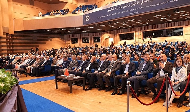 ihya vakfinda 33 hafiz icin icazet merasimi duzenlendi.jpg