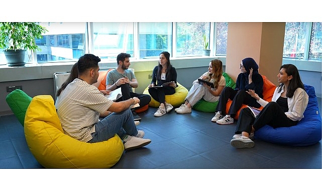 yapay zeka sosyal bilimcilere yeni kariyer kapilari aciyor.jpg
